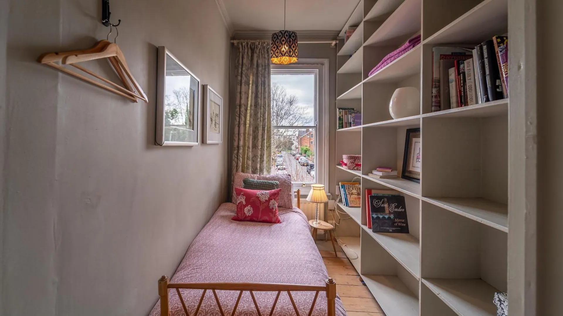 Victorian Townhouse 5 Bedrooms Cheltenham 0*,