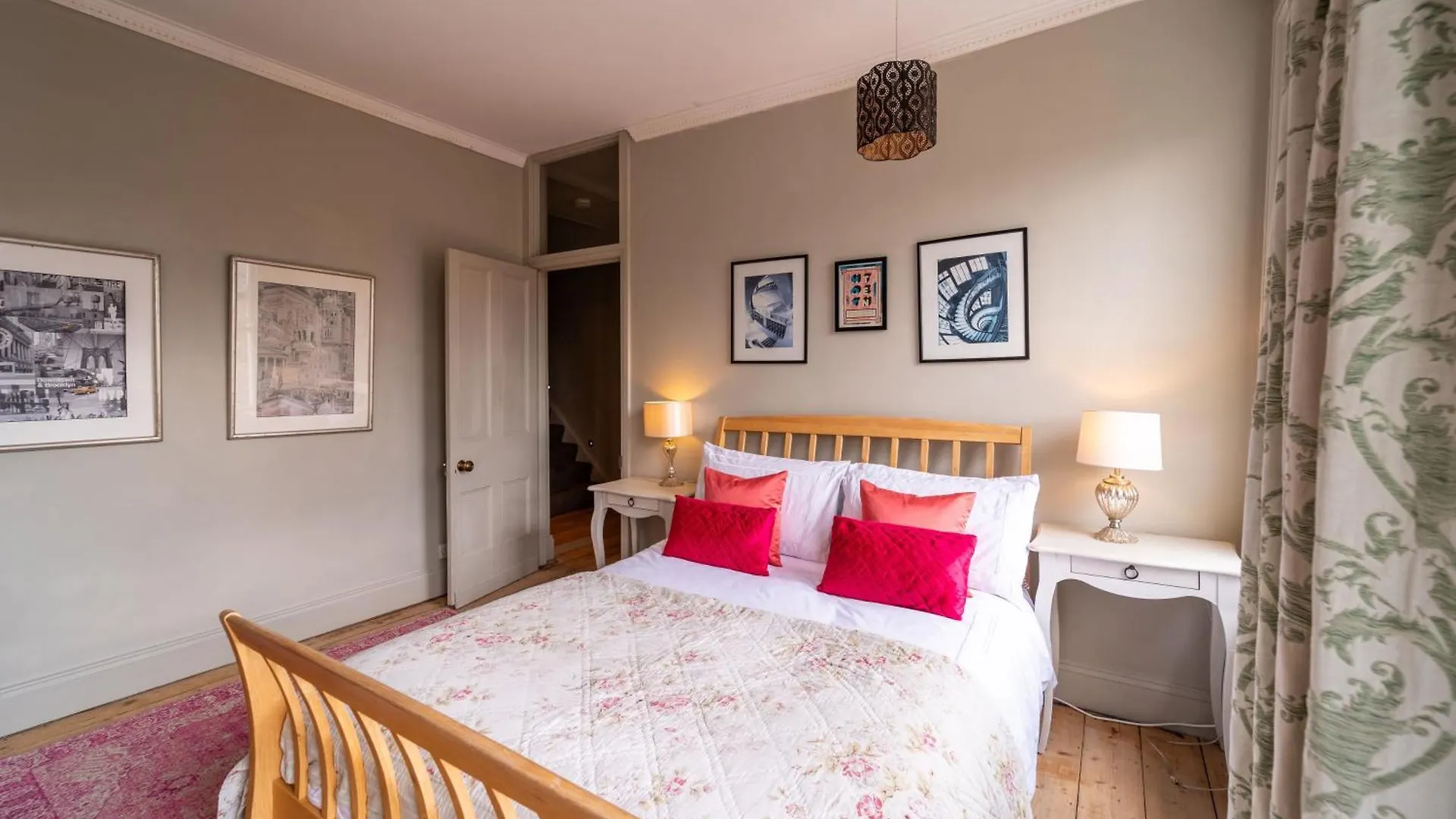 Holiday home Victorian Townhouse 5 Bedrooms Cheltenham United Kingdom